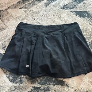 Lululemon Black Camo Skirt Size 8